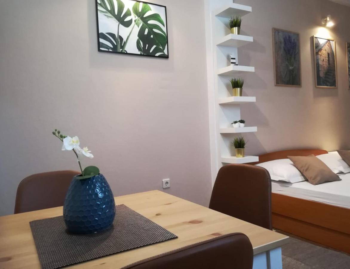 Apartments Carevic Ante Baska Voda Ngoại thất bức ảnh