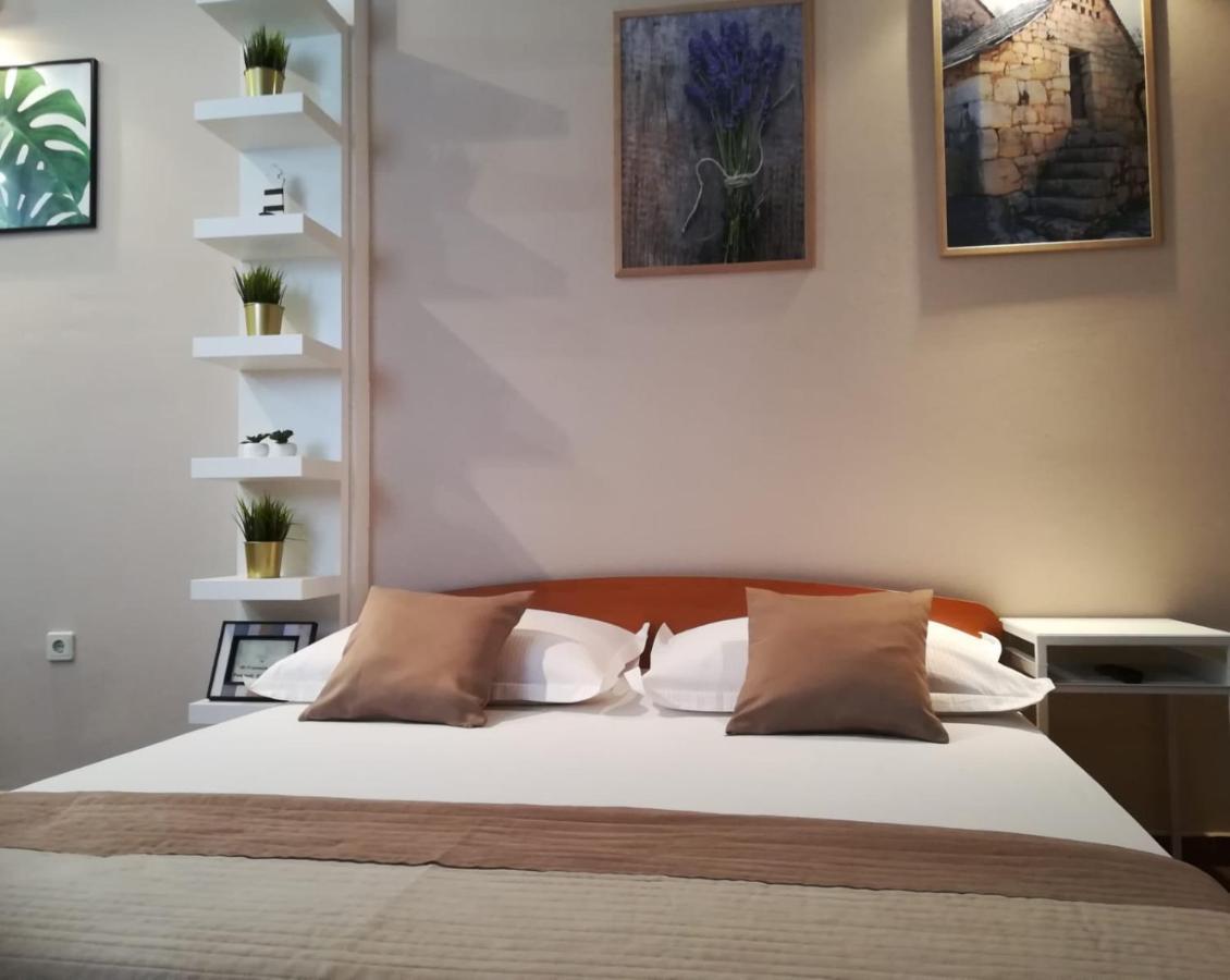 Apartments Carevic Ante Baska Voda Ngoại thất bức ảnh