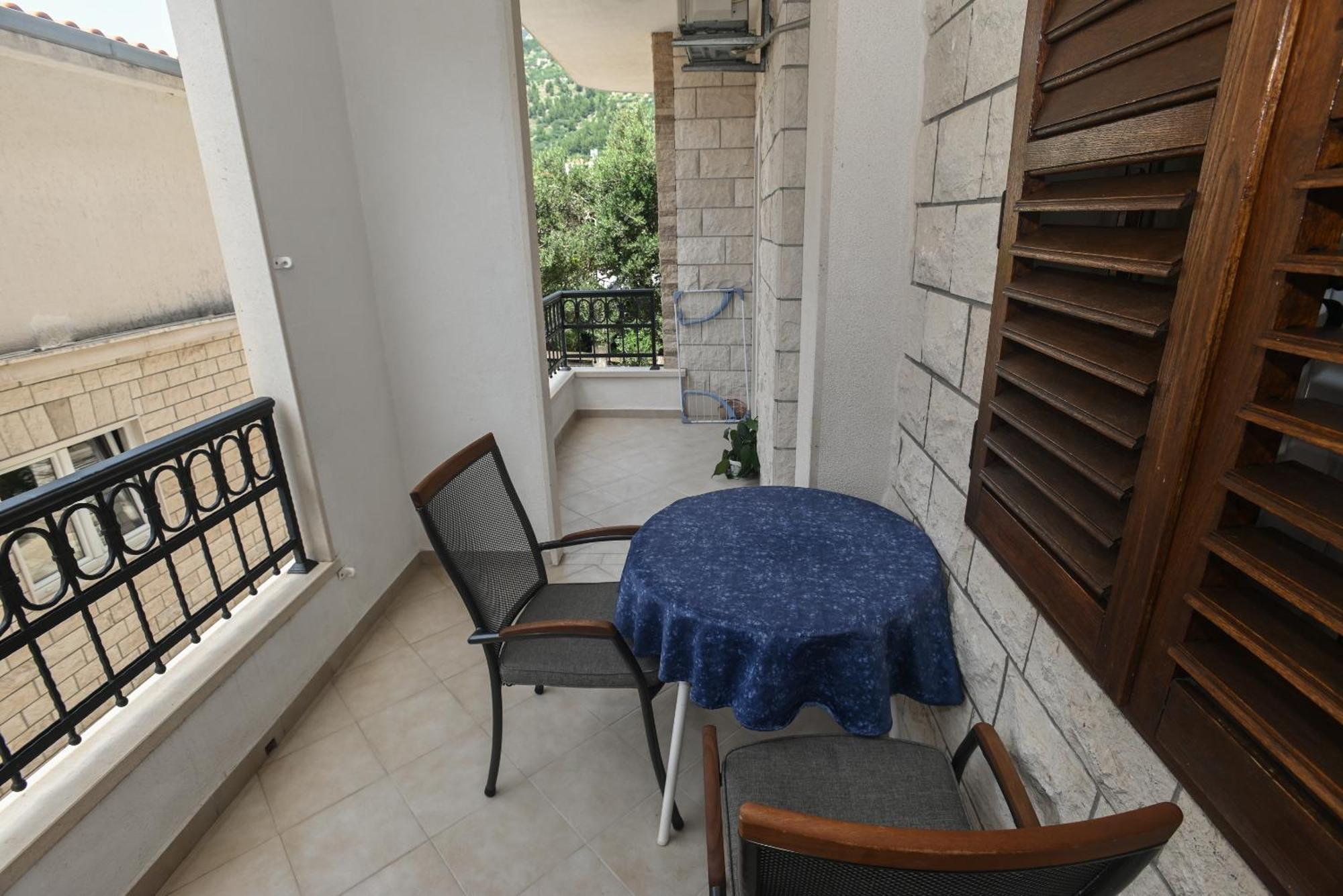 Apartments Carevic Ante Baska Voda Ngoại thất bức ảnh