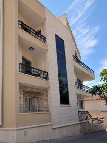 Apartments Carevic Ante Baska Voda Ngoại thất bức ảnh
